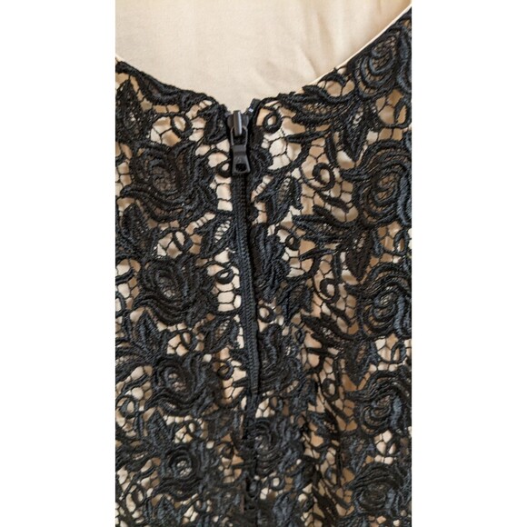 Women's Alice + Olivia Black Dandi Open-Back Lace Dress Size 6 - Picture 7 of 16